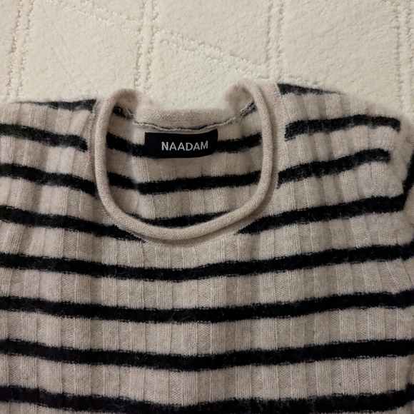 Naadam lightweight cashmere ribbed sweater stripe, size M - Picture 2 of 6